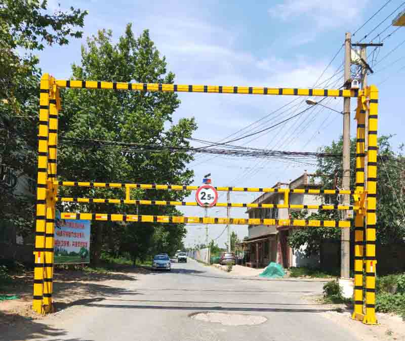 怒江农村道路限高架
