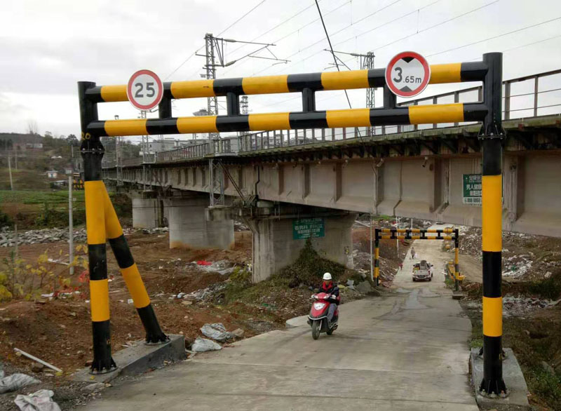 怒江液压限高架